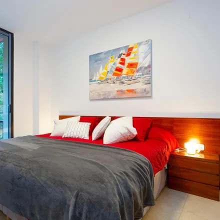 Rent this 3 bed apartment on Carrer de Rocafort in 98, 100