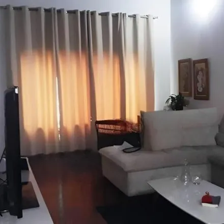 Rent this 6 bed house on Exclusiva Sex Shop in Avenida Brigadeiro Faria Lima 365, Centro