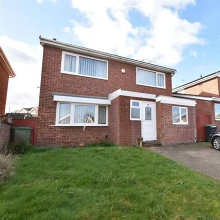 Buy this 4 bed house on Beacon Road in Summerhill, LL11 4UW
