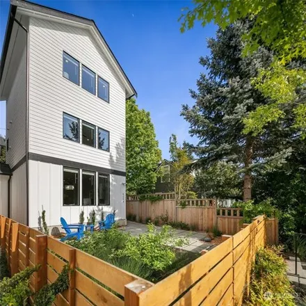 Image 2 - 6254 Vassar Ave NE Unit 3, Seattle, Washington, 98115 - House for sale