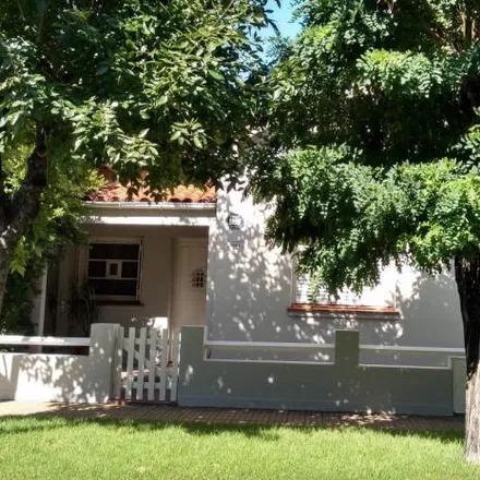 Buy this 2 bed house on Horacio Quiroga 3650 in Carapachay, Vicente López