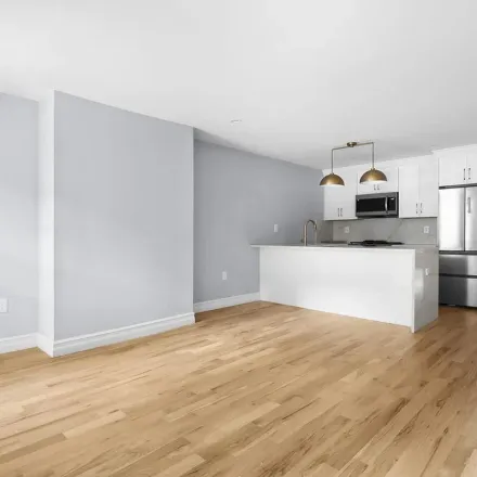 Image 3 - 151 Weirfield Street, New York, NY 11221, USA - Townhouse for rent