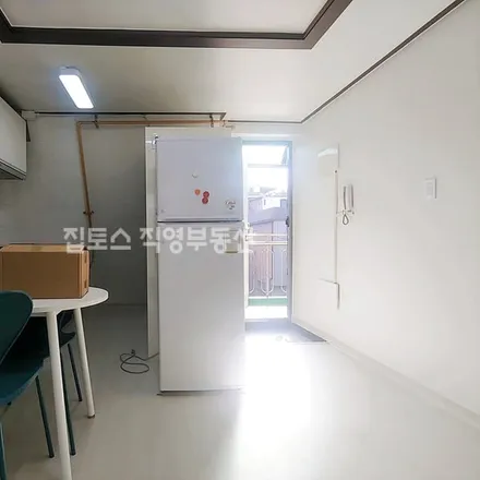 Rent this 2 bed apartment on 서울특별시 강남구 역삼동 785-8