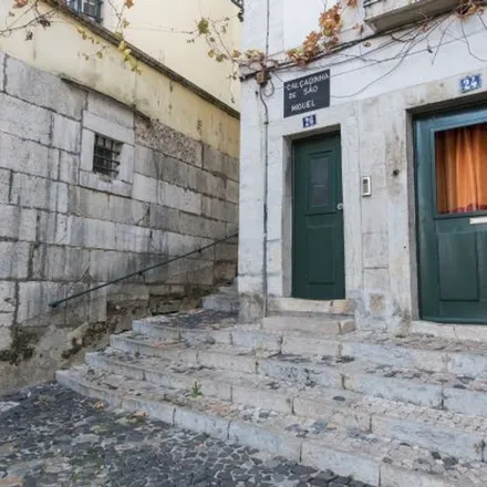 Image 8 - Calçadinha de São Miguel, 1100-542 Lisbon, Portugal - Apartment for rent