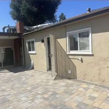 Image 3 - 2427 Mayfield Avenue, Verdugo City, Glendale, CA 91020, USA - Apartment for rent