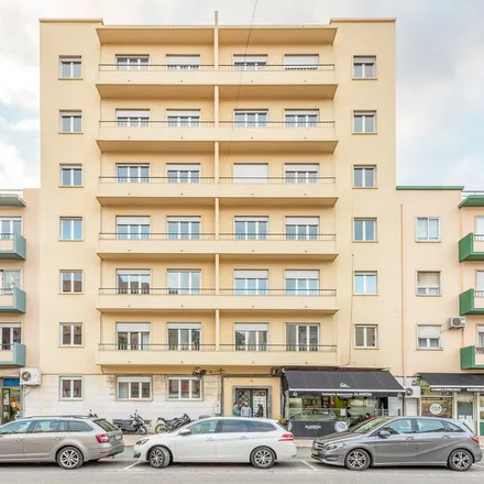 Image 9 - Francisco Stromp, Ciclovia Alameda das Linhas de Torres, 1750-142 Lisbon, Portugal - Apartment for rent