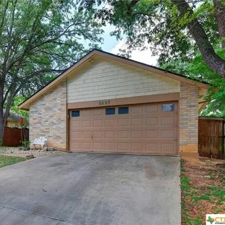 Image 2 - 6175 Fox Creek, San Antonio, TX 78247, USA - House for sale