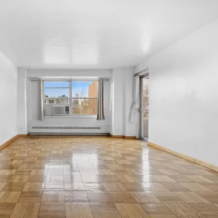 Image 3 - 570 GRAND STREET H607 in Lower East Side - Apartment for sale