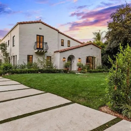 Rent this 5 bed house on 712 N Rodeo Dr in Beverly Hills, California