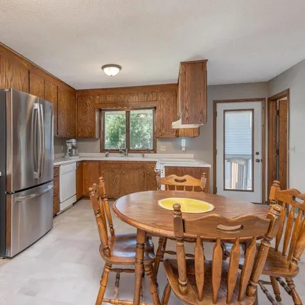 Image 7 - 815 50 1/2 Avenue Northeast, Columbia Heights, MN 55421, USA - House for sale