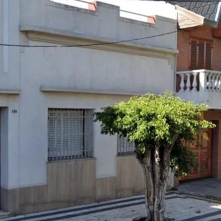 Buy this studio house on Mario Bravo 125 in Partido de Avellaneda, 1869 Piñeyro
