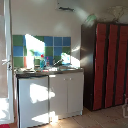 Rent this 1 bed apartment on unnamed road in 83560 Rians, France
