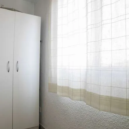 Rent this 3 bed apartment on Parroquia Santísimo Cristo de la Providencia in Carrer del Capitular de Gandia, 46017 Valencia