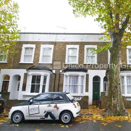 Image 1 - 18 Tredegar Road, Old Ford, London, E3 2DG, United Kingdom - Townhouse for rent