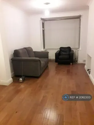 Image 1 - Reid Street, Belfast, BT6 8PY, United Kingdom - Townhouse for rent