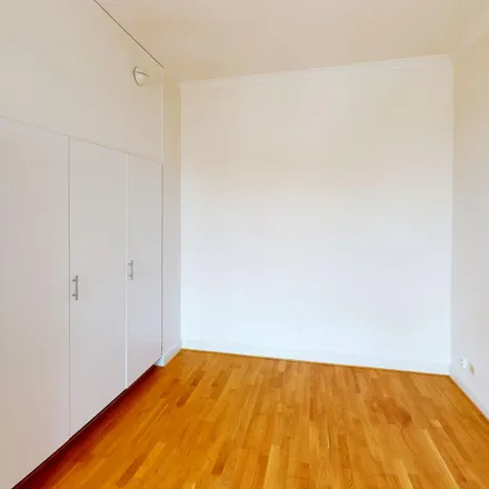 Rent this 3 bed apartment on Sommarrogatan in 632 27 Eskilstuna, Sweden