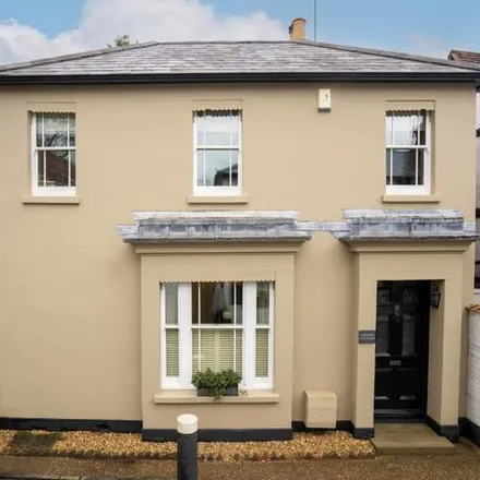 Buy this 3 bed house on Crown in High Street, Bray