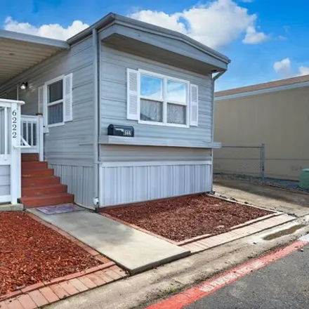 Buy this studio apartment on 6224 Gettysburg Lane in Citrus Heights, CA 95621