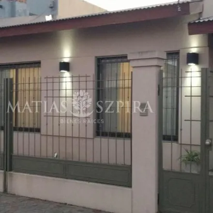 Rent this 2 bed house on Dabove 537 in Partido de Morón, Castelar
