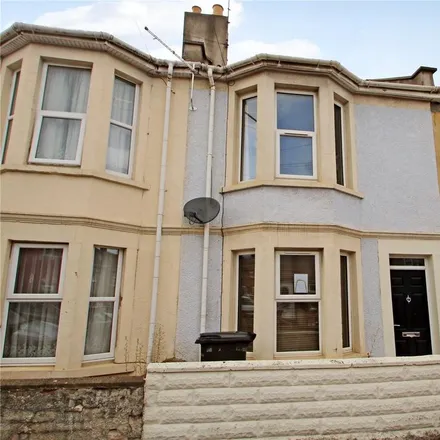 Rent this 3 bed townhouse on 49 Highbury Road in Bristol, BS3 5NS