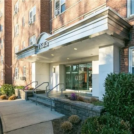Rent this 2 bed condo on 1133 Midland Avenue in Gunther Park, City of Yonkers