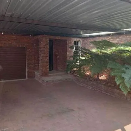 Rent this 3 bed apartment on 1552 Varing Street in Bergtuin, Pretoria