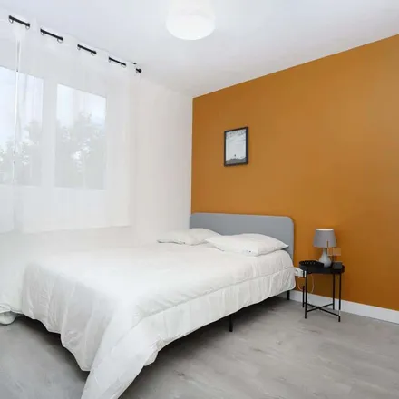Rent this 1 bed apartment on 1 Square d'Anjou in 35043 Rennes, France