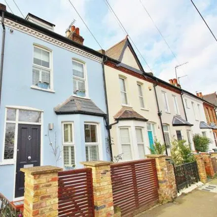 Buy this 3 bed townhouse on Kendall Road in London, TW7 6RB