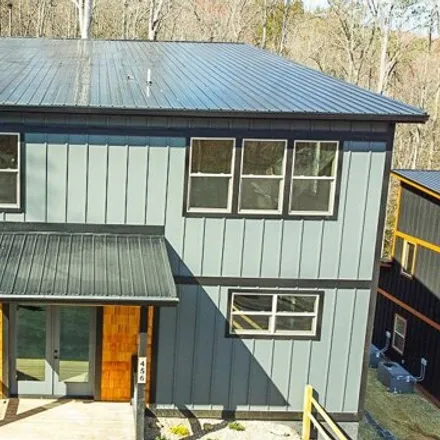 Buy this 5 bed house on 508 Windfield Heights Road in Gatlinburg, TN 37738