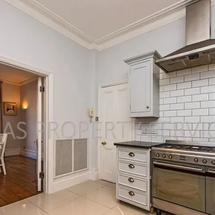 Image 2 - Chipstead Street, London, SW6 3SS, United Kingdom - Townhouse for rent