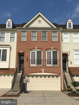 Rent this 3 bed townhouse on 25326 Whippoorwill Terrace in South Riding, VA 20152