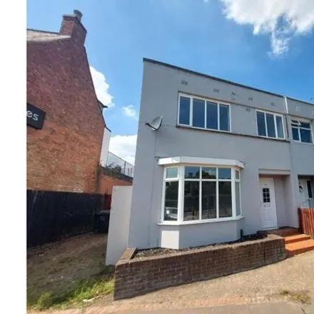 Buy this 3 bed duplex on St Margaret's Way in Leicester, LE4 0BY