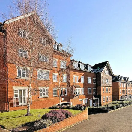 Rent this 2 bed apartment on York House Medical Centre in Heathside Road, Horsell
