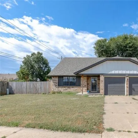 Buy this 3 bed house on South Robinson Avenue in Moore, OK 73170