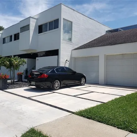 Rent this 3 bed townhouse on 205 North Trask Street in Tampa, FL 33609