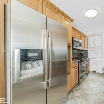 Buy this studio apartment on 706 West 189th Street in New York, NY 10040