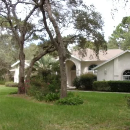 Rent this 3 bed house on 2777 West Elm Blossom Street in Citrus County, FL 34465