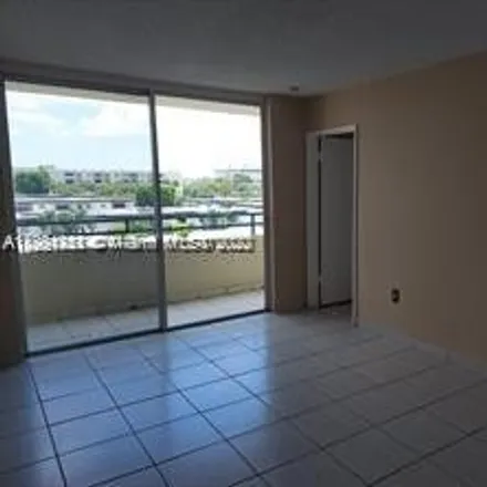 Image 6 - 8320 Northwest 8th Street, Miami-Dade County, FL 33126, USA - Condo for rent