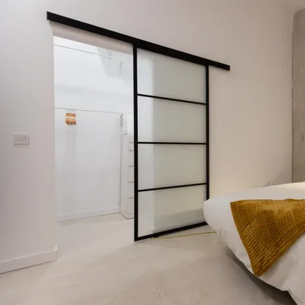 Rent this studio apartment on Carrer de Tres Forques in 9, 46018 Valencia