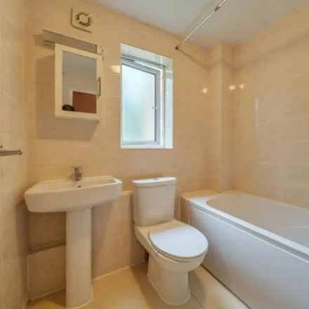 Image 7 - Rectory Lane, London, SW17 9PY, United Kingdom - Apartment for rent