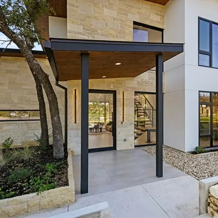 Image 4 - 2476 Waymaker Cove, Austin, TX 78746, USA - House for sale