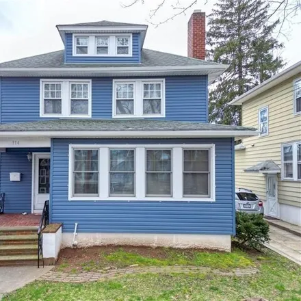 Buy this 3 bed house on 114 Bache Avenue in New York, NY 10306
