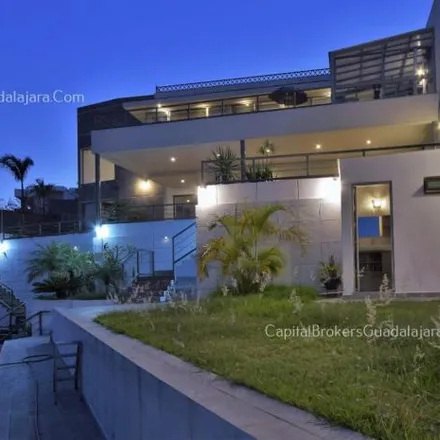 Buy this 4 bed house on Paseo del Palomar in El Palomar, 45643 La Tijera