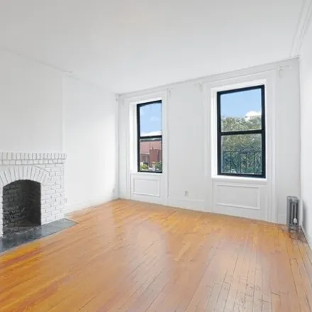 Rent this studio house on 7 Morton St Apt 20 in New York, 10014