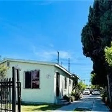 Buy this 15 bed house on 614 West 78th Street in Los Angeles, CA 90044