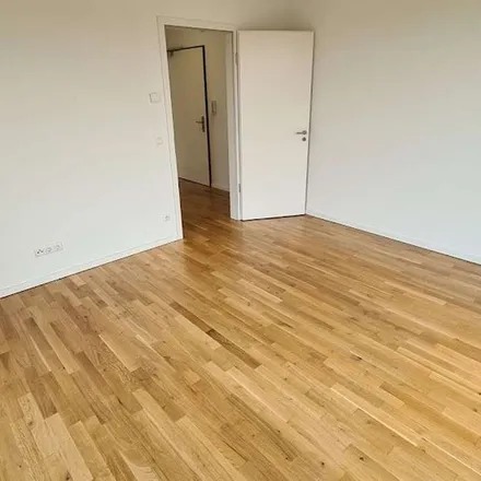Rent this 2 bed apartment on Röbellweg 10 in 13125 Berlin, Germany