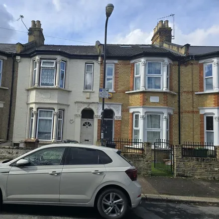 Rent this 4 bed townhouse on 38 Belgrave Road in London, E17 8PY