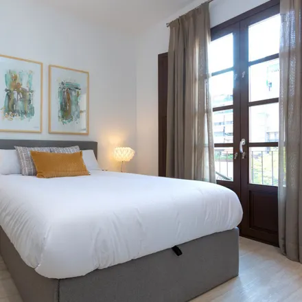 Rent this 1 bed apartment on Fresenius Medical Care in Carrer del Consell de Cent, 08001 Barcelona