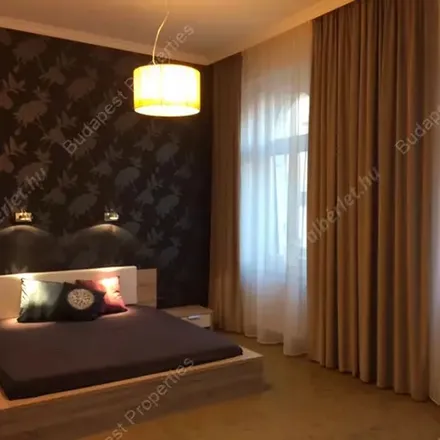 Rent this 5 bed apartment on Cziráky-udvar in Budapest, Erzsébet tér