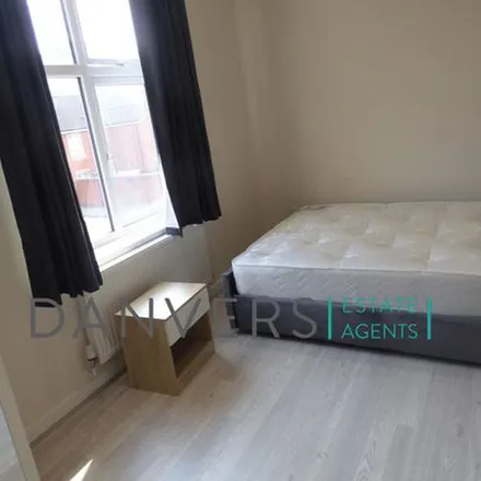 Image 3 - Clarendon Street, Leicester, LE2 7FG, United Kingdom - Townhouse for rent